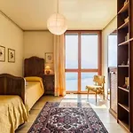 Bellavista Lakeview Pool 빌라
